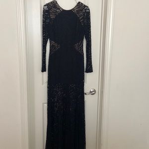 New BCBG Maxazria Long sleeve Cutout Dress